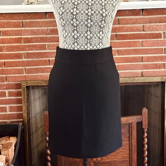 Banana Republic Black Pencil Skirt - Picture 1 of 4